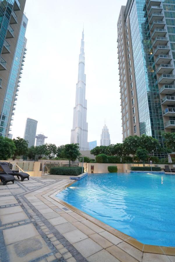 دبي Elite Royal Apartment - Luxurious - Partial Burj Khalifa & Fountain View - Eminence المظهر الخارجي الصورة